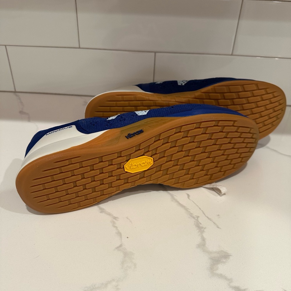 NEW BALANCE MINIMUS PREVAIL SHOES - Picture 4 of 4
